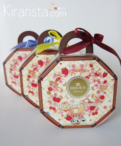 bisousbisous_picnic_blusher_1