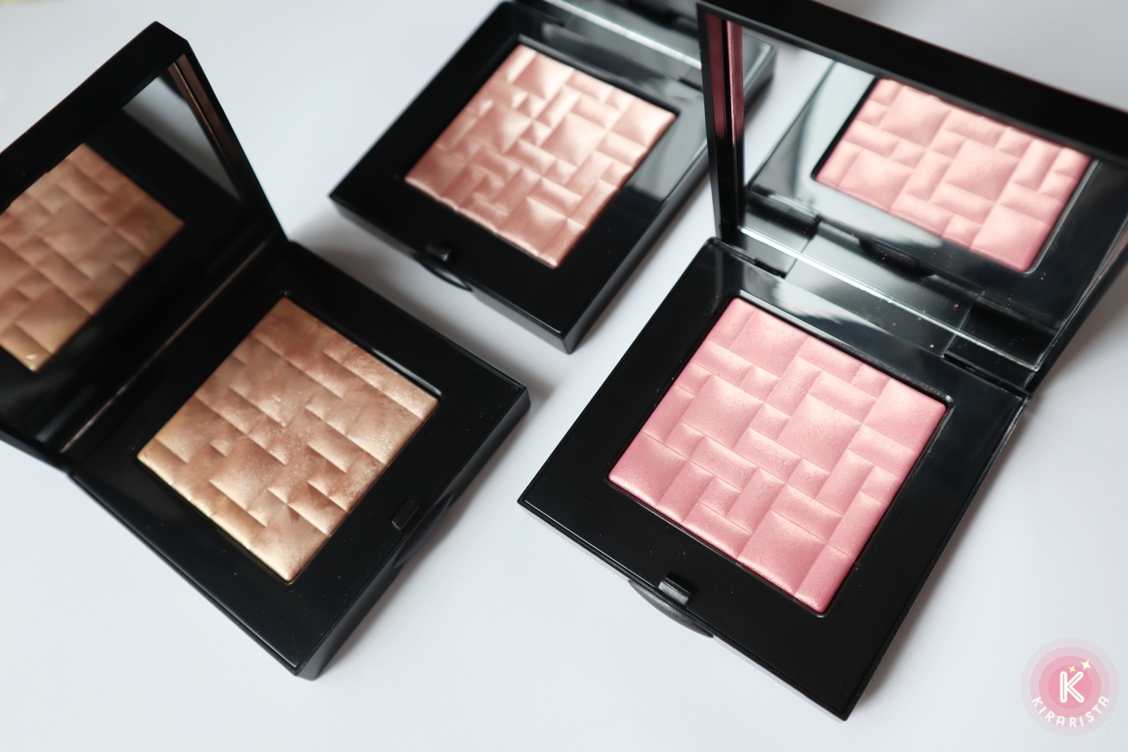Bobbi Brown Highlighting Powder ไฮไลท์ผิวกระจก ใสกิ๊ง สวยปิ๊ง รักมาก!