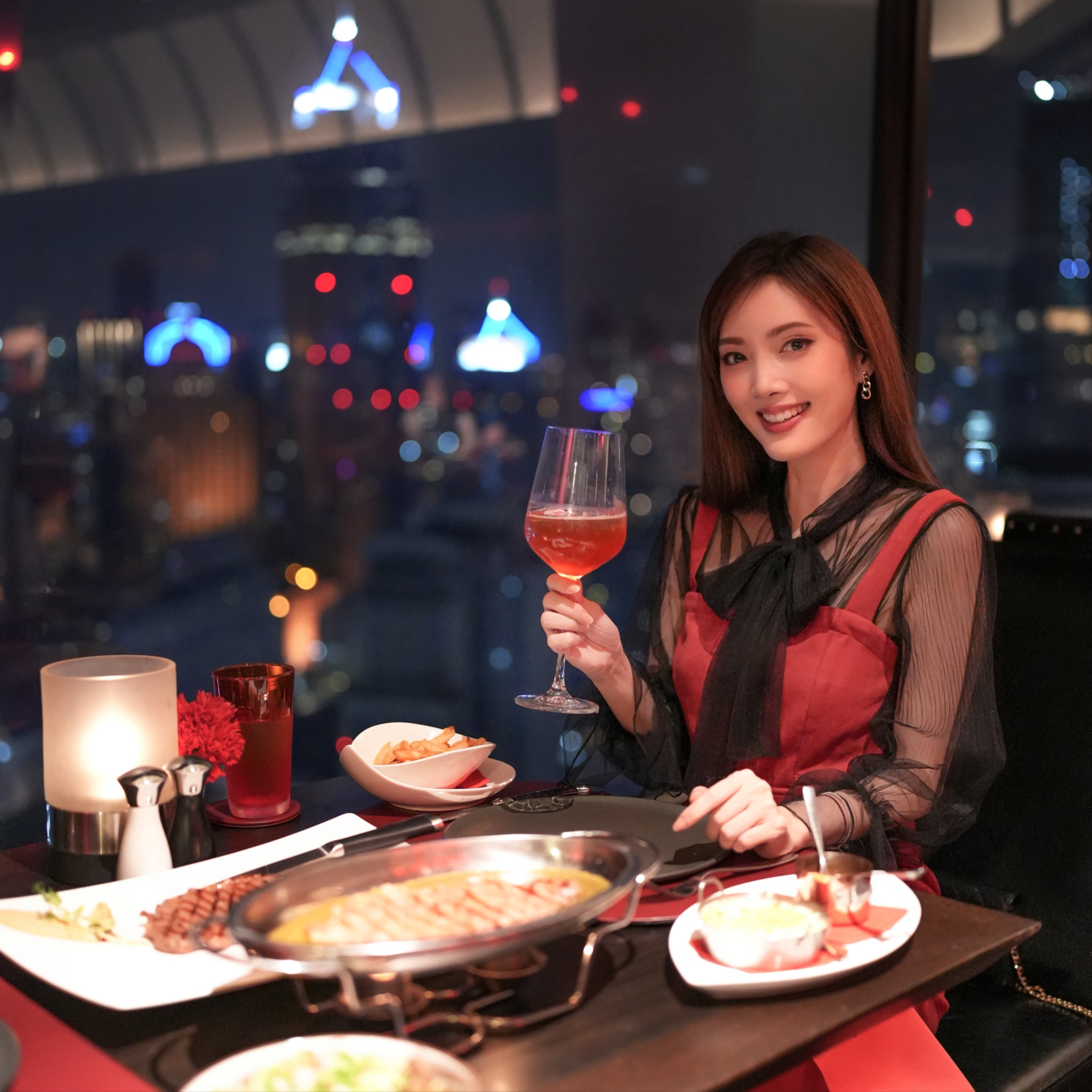 RIB ROOM and BAR Steakhouse ชั้น 31 โรงแรม The Landmark